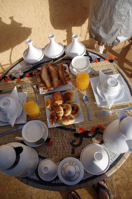 Riad Dar Oulhoum Marrakesh Bagian luar foto